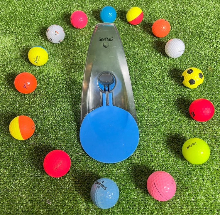 Golf4u2_putter_terning_uderzenie_blue_ball_front