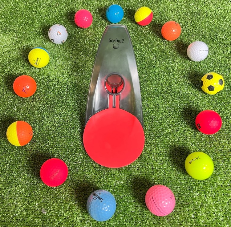 Golf4u2_putter_terning_uderzenie_red_ball_front