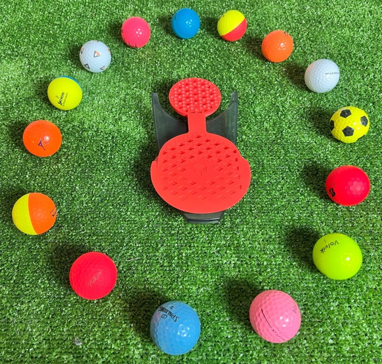 Golf4u2_putter_terning_uderzenie_red_ball_flop_down