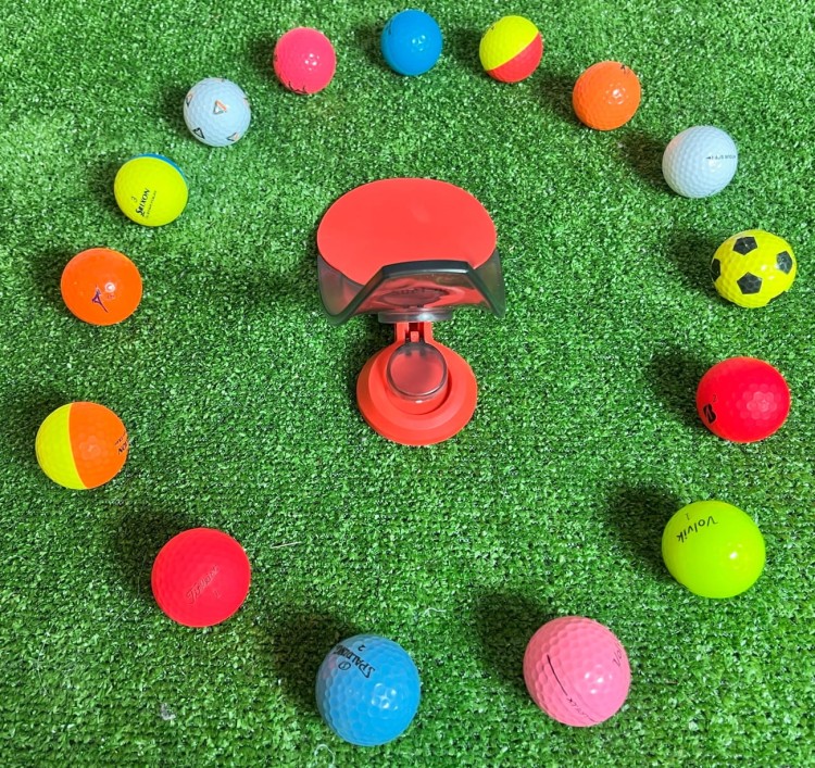 Golf4u2_putter_terning_uderzenie_red_ball_back